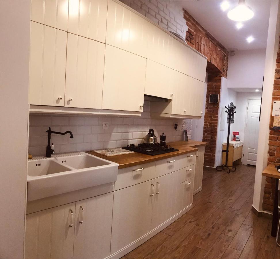 Planty Hostel Краков Экстерьер фото