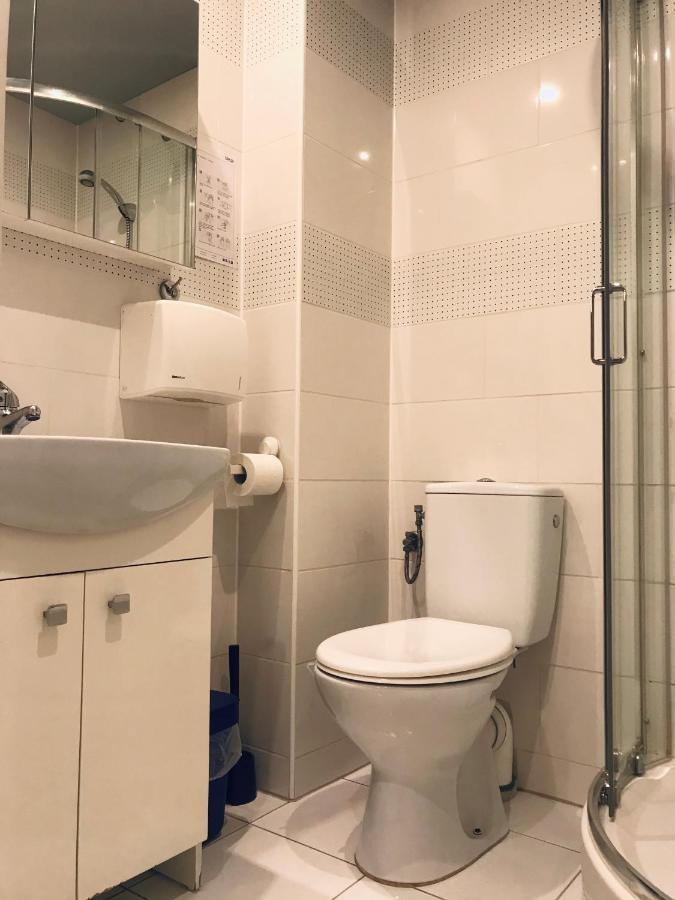 Planty Hostel Краков Экстерьер фото